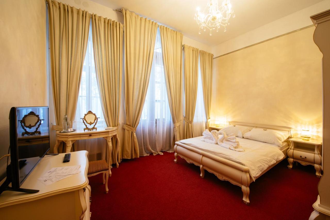 Hotel Na Zamecku Usti nad Orlici Exterior photo