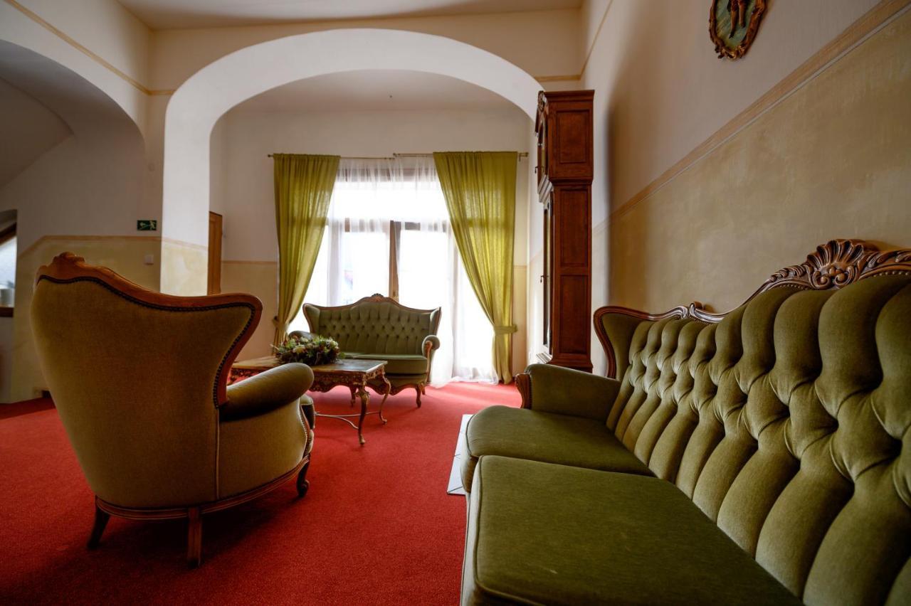 Hotel Na Zamecku Usti nad Orlici Exterior photo